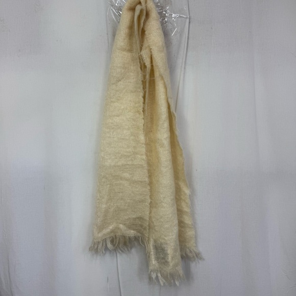 Antartex Vintage Cream Fringe Hem Mohair Wool Blend Rectangular Textured Scarf - Picture 3 of 8